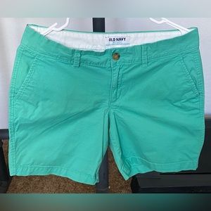 Old Navy Everyday shorts size 4